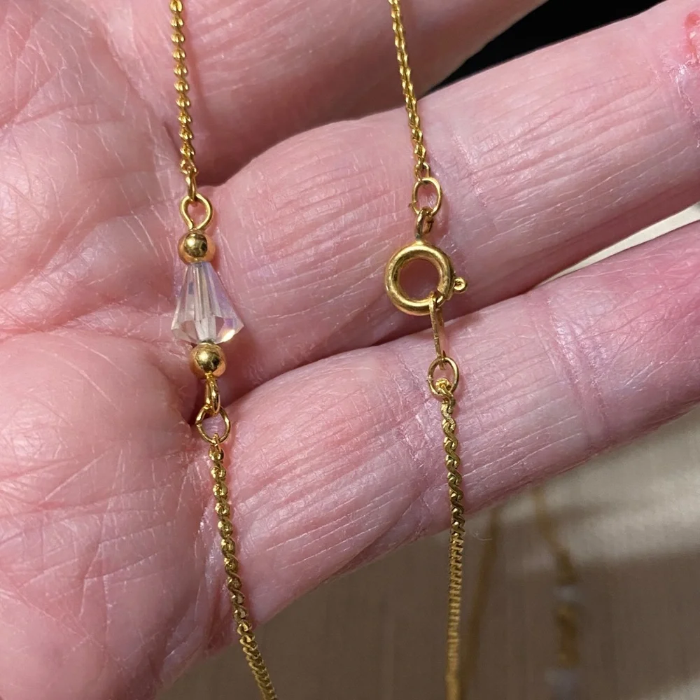 Vintage Gold and Crystal 32” chain Necklace